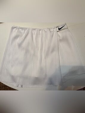 Nike White Pleated Athletic Skirt (Tennis/Golf Skirt) with built in shorts